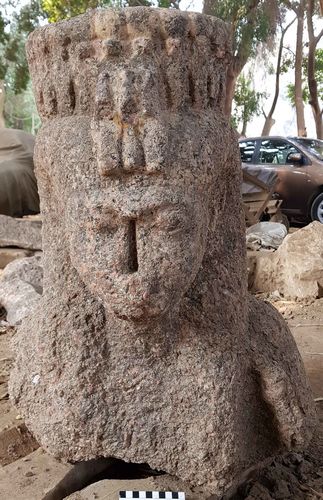 A female figure made of pink granite from the reign of Rameses II. Photo: Leipzig University