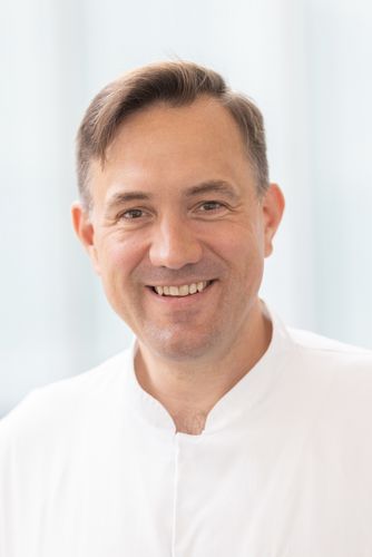 Studienleiter Prof. Dr. Florian van Bömmel