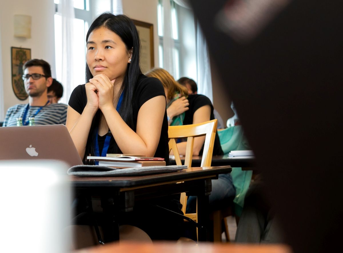 zur Vergrößerungsansicht des Bildes: Zentral für eine strukturierte Promotion ist ein fester Rahmen, der Zeitplan, Betreuung, Finanzierung und einen regelmäßigen interdisziplinären Austausch umfasst. Foto: Swen Reichhold