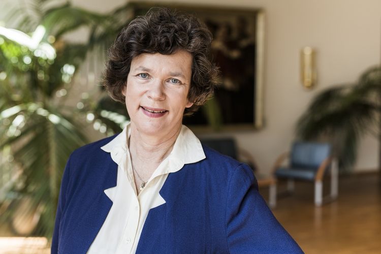 Porträtaufnahme der ehemaligen Rektorin der Universität Leipzig Prof. Dr. med. Beate Schücking