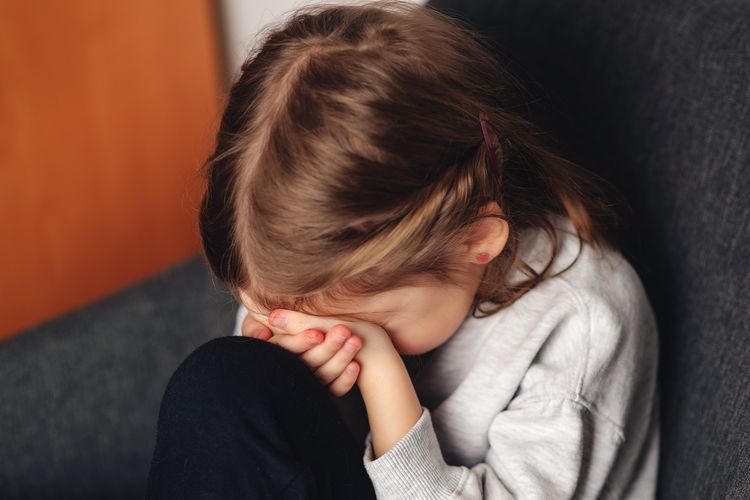 Eine neue Studie bestätigt, dass Kindesmisshandlung mit der allgemeinen Erwachsenen-Alexithymie zusammenhängt.