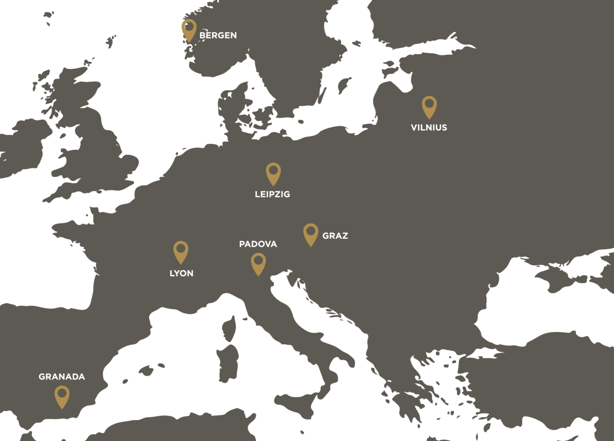 Europakarte, es sind die Mitglieder der Arqus-Allianz eingezeichnet: Bergen, Granada, Graz, Leipzig, Lyon, Padua, Vilnius, Breslau und Minho