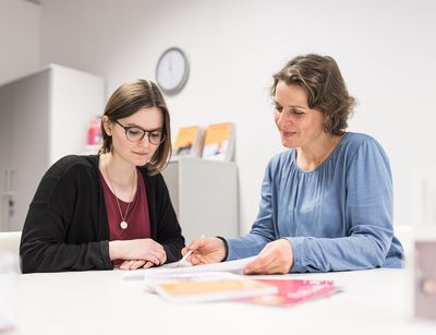 Ein Beratungsgespräch in der Universität