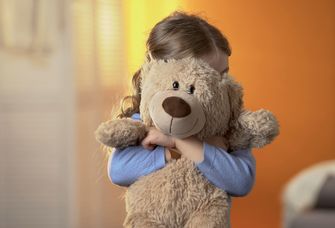 In der Studie haben 80 Prozent der Kinder, die von Misshandlung berichteten, auch emotionale Misshandlung erfahren.