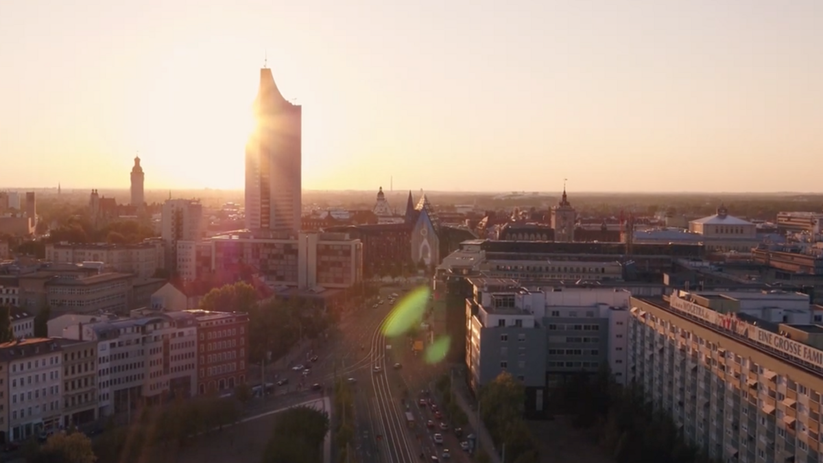 Leipziger Innenstadt im Sonnenuntergang, Screenshot: Video Woran wirst du dich erinnern