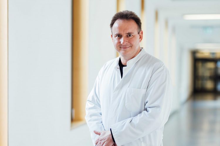 Prof. Dr. Matthias Blüher.