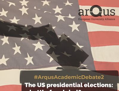 Im Hintergrund die Flagge der USA auf der, als Schatten dargestellt, ein Arm einen Wahlzettel in eine Wahlurne wirft.