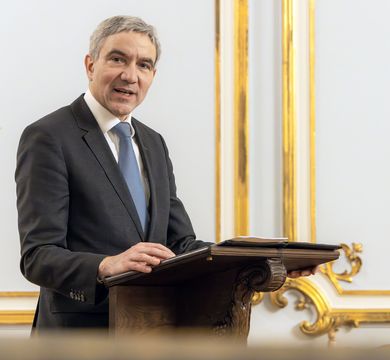 Der Präsident des Bundesverfassungsgerichts, Prof. Dr. Stephan Harbarth bei seiner Rede im Alten Senatssaal Prof. Harbarth bei seiner Rede im Alten Senatssaal.