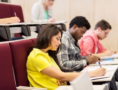 Internationale Studierende im Hörsaal