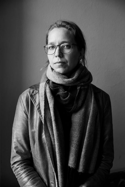 schwarz-weiß Porträtaufnahme von Anja Röcke