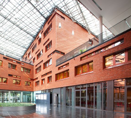 Blick ins Atrium der BIO CITY LEIPZIG