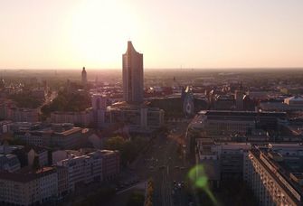 Die Reise durch die Universität Leipzig beginnt (Screenshot aus dem Film)