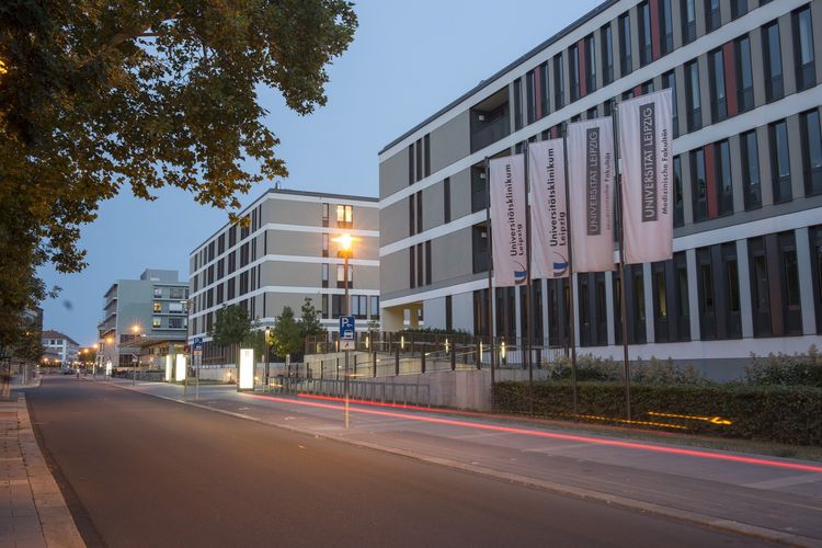 Das Universitätsklinikum Leipzig und die Medizinische Fakultät legen die Jahresergebnisse für das Jahr 2019 vor. jahr 2019.