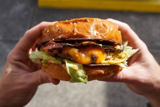 Unsere Ernährung kann Prozesse im Gehirn beeinflussen