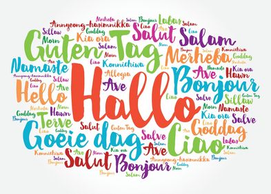 Illustration: Wortwolke aus dem Wort Hallo in vielen verschiedenen Sprachen und Farben