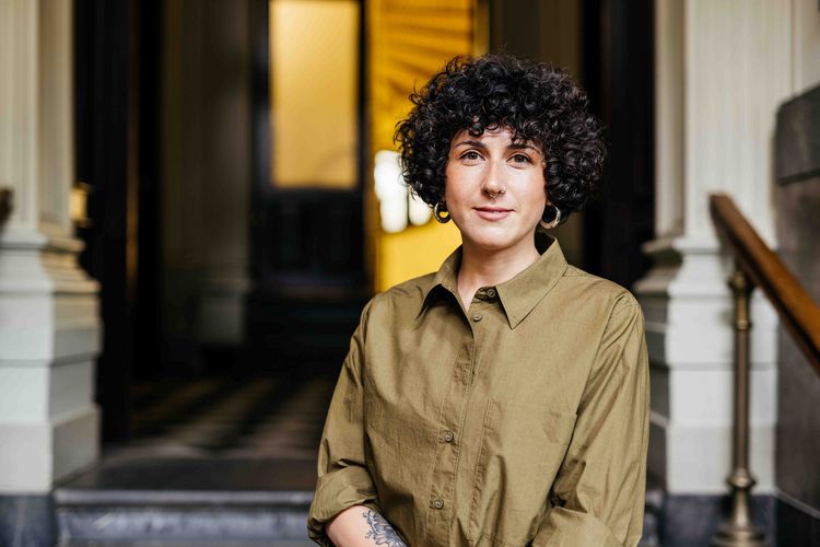 Zu sehen ist Juniorprofessorin Mariam Goshadze