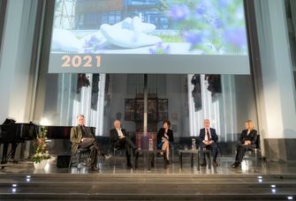 Gesprächsrunde mit Prof. Erich Schröger, Prof. Thomas Lenk, Prof. Beate Schücking, Prof. Birgit Dräger, Prof. Thomas Hofsäss