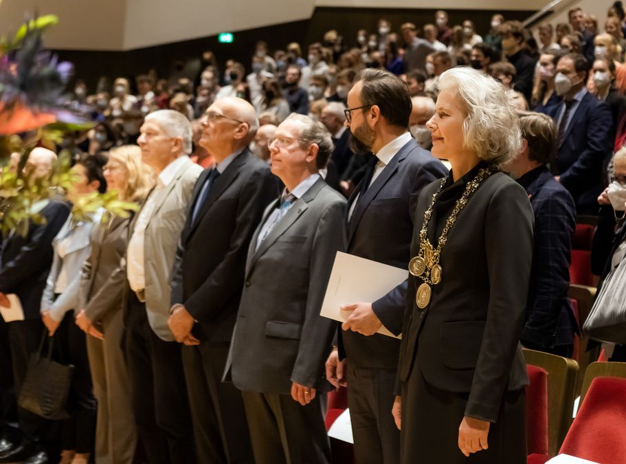 zur Vergrößerungsansicht des Bildes: Senat im Gewandhaus. Foto: Sven Reichhold