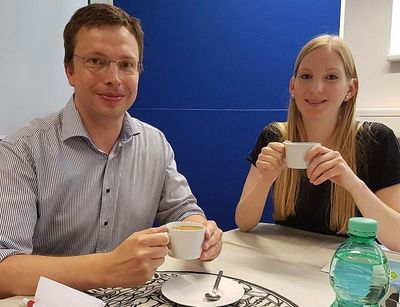 Prof. Dr. Hannes Zacher und Elisabeth Krollpfeiffer bei der Aufnahme der vierten Podcastfolge, Foto: Nancy Haustein