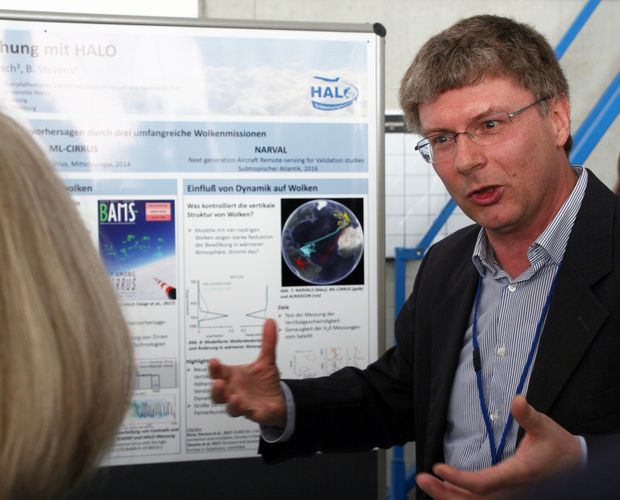 Professor Manfred Wendisch is spokesperson of the Collaborative Research Centre “Arctic Amplification (AC)³”