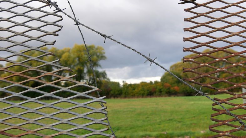 Blick über den Grenzstreifen beim Grenzlandmuseum Eichsfeld
