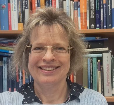Dr. Annett Kaldich Auf dem Bild ist Dr. Annett Kaldich zu sehen.