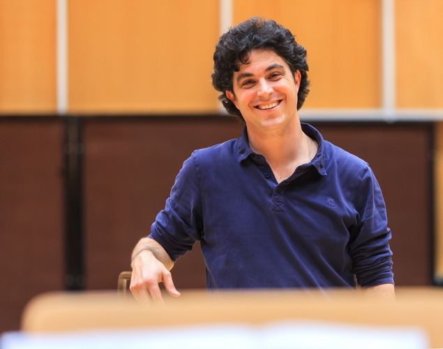 Neuer Dirigent des Universitätsorchesters: Frédéric Tschumi
