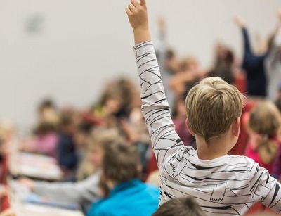 Kinder bei einer Vorlesung im Rahmen der Kinderuni im Audimax unserer Universität