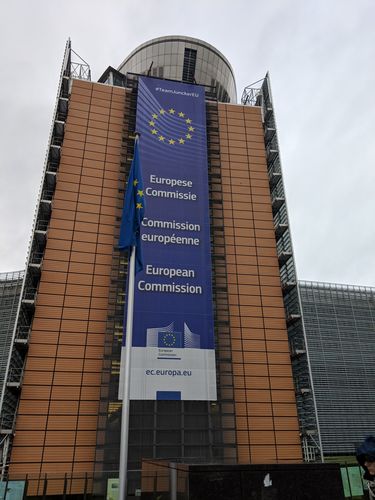 Das Bild zeigt das Gebäude der EU-Kommission in Brüssel.