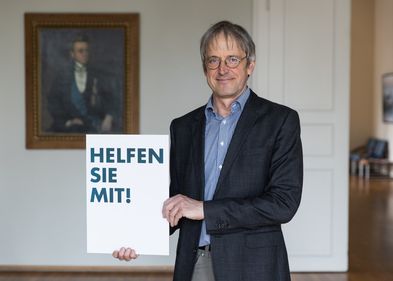 Professor Hans-Bert Rademacher, chair of the association “Hilfe für ausländische Studierende in Leipzig e.V.”. The association is committed to the task of helping international students at Leipzig higher education institutions who are in need.